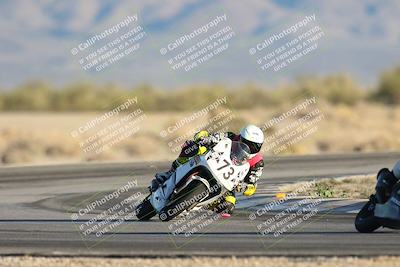 media/Dec-07-2025-CVMA (Sun) [[3e7d2de5dc]]/Race 18-Formula Twins-Formula 40 UL/